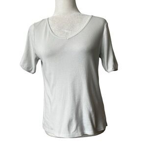 Chico’s Woman’s The Ultimate Tee White Short Sleeve V Neck SZ S